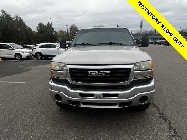 used 2005 GMC Sierra 2500 car, priced at $12,900