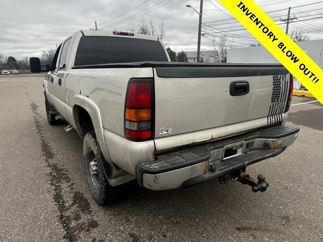 used 2005 GMC Sierra 2500 car, priced at $12,900