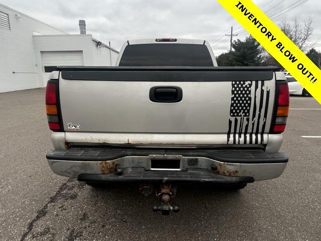 used 2005 GMC Sierra 2500 car, priced at $12,900