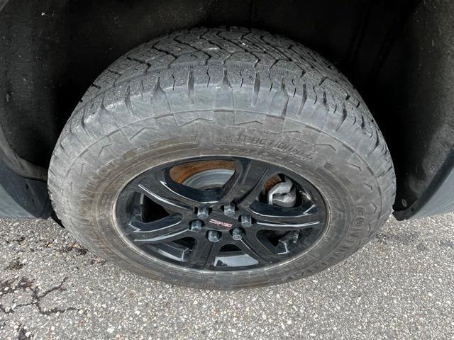 used 2022 GMC Acadia car, priced at $31,900