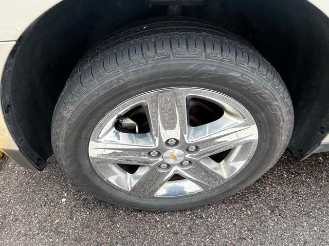 used 2015 Chevrolet Equinox car, priced at $9,500