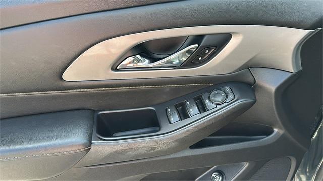 used 2020 Chevrolet Traverse car, priced at $20,900