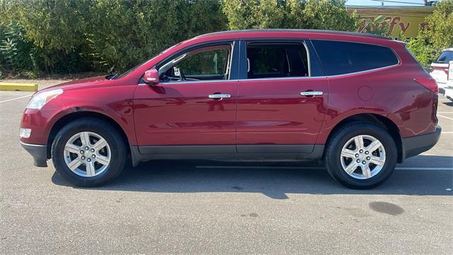 used 2010 Chevrolet Traverse car, priced at $5,400