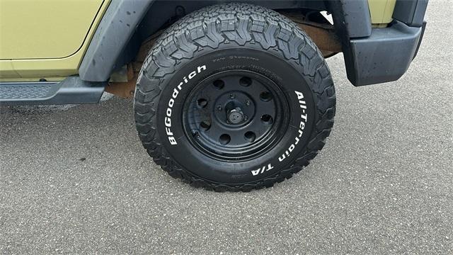 used 2013 Jeep Wrangler Unlimited car, priced at $10,700