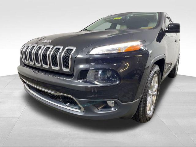 used 2016 Jeep Cherokee car, priced at $11,244