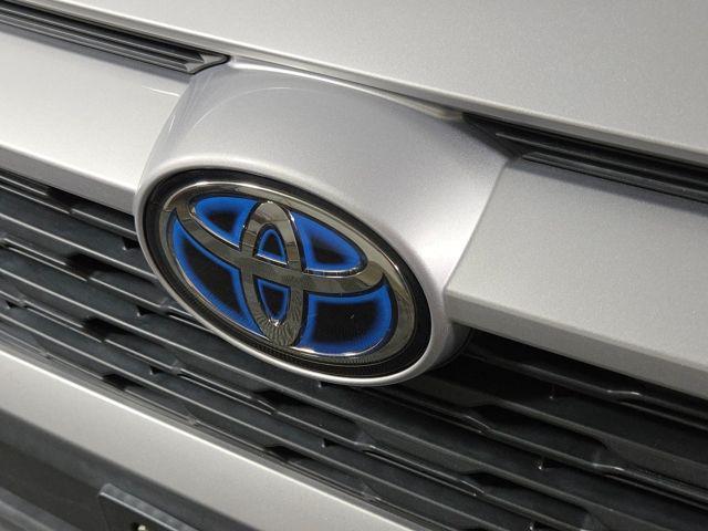 used 2022 Toyota RAV4 Hybrid car, priced at $27,495