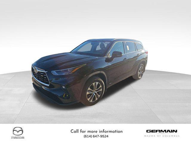 used 2022 Toyota Highlander Hybrid car, priced at $37,840