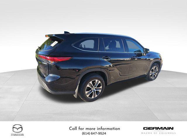 used 2022 Toyota Highlander Hybrid car, priced at $37,840
