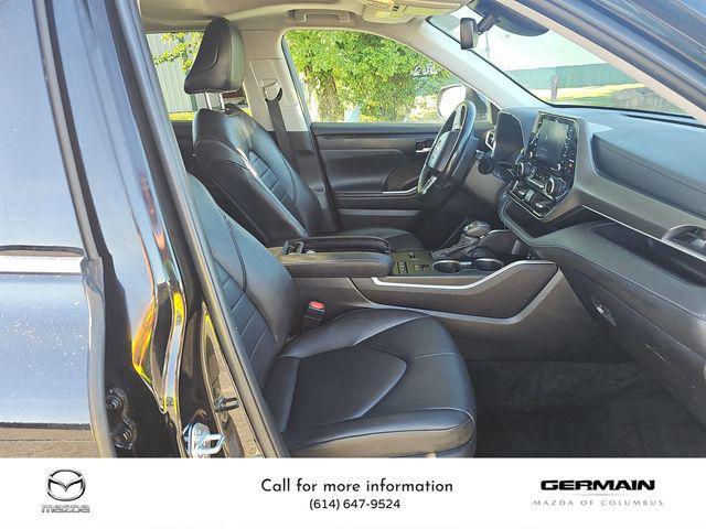 used 2022 Toyota Highlander Hybrid car, priced at $37,840