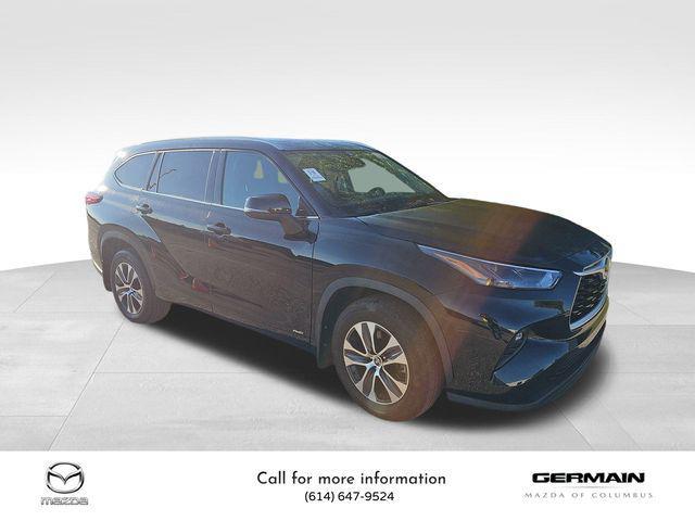 used 2022 Toyota Highlander Hybrid car, priced at $37,840