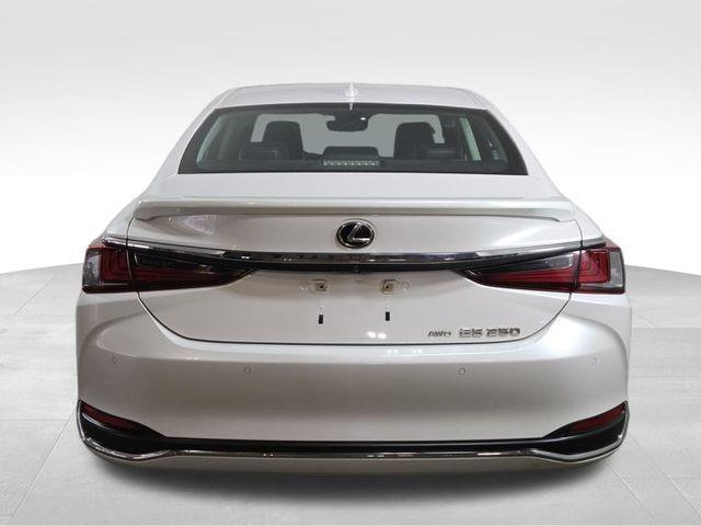used 2021 Lexus ES 250 car, priced at $31,158