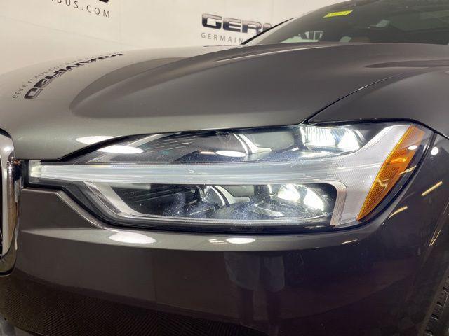 used 2020 Volvo XC60 car, priced at $24,764
