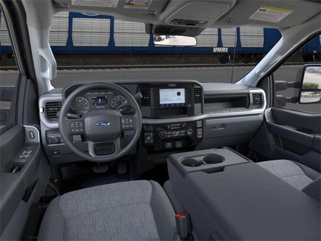 new 2025 Ford F-350 car, priced at $71,127