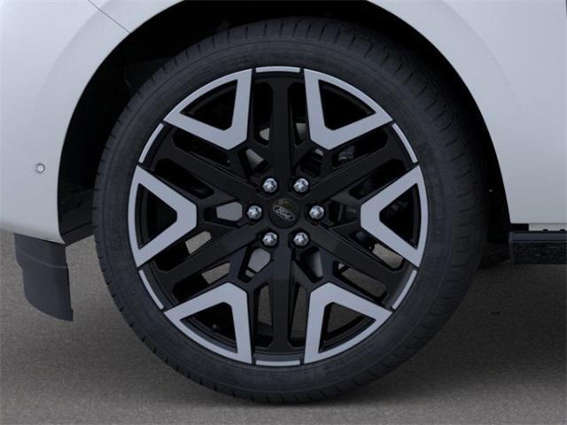 new 2025 Ford Expedition car, priced at $95,595