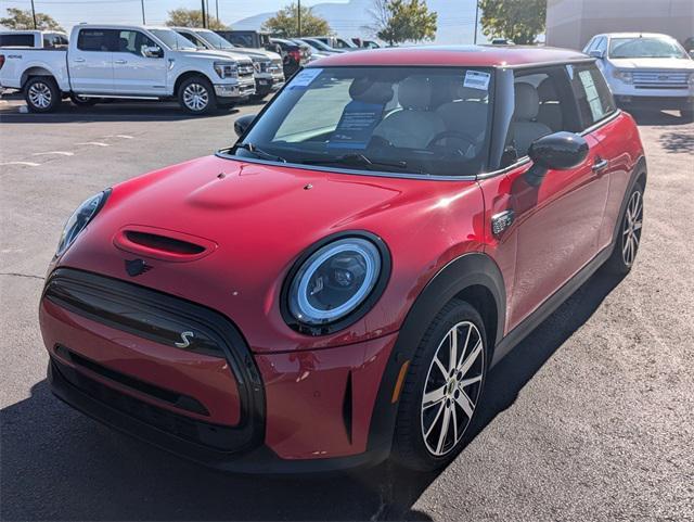 used 2023 MINI Hardtop car, priced at $24,499