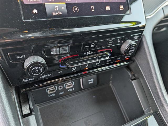 used 2024 Jeep Grand Cherokee L car, priced at $34,978