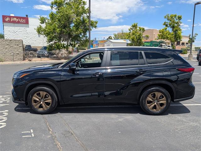used 2023 Toyota Highlander Hybrid car, priced at $46,995