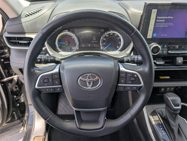 used 2023 Toyota Highlander Hybrid car, priced at $46,995