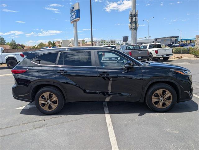 used 2023 Toyota Highlander Hybrid car, priced at $46,995