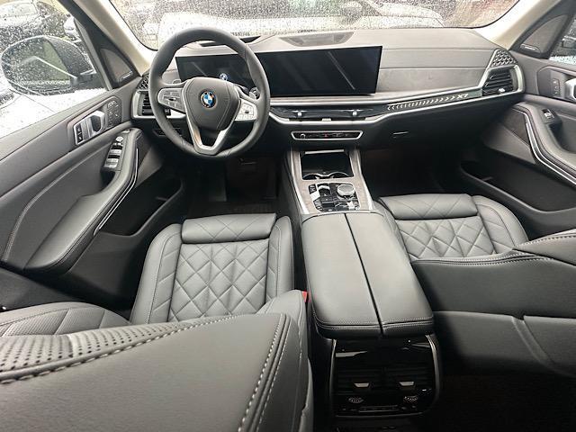 new 2025 BMW X7 car, priced at $94,325