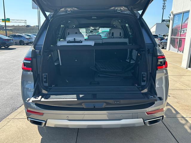 used 2023 BMW X7 car, priced at $71,900
