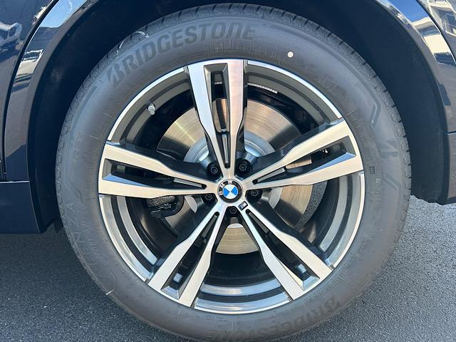 new 2026 BMW X7 car, priced at $125,825