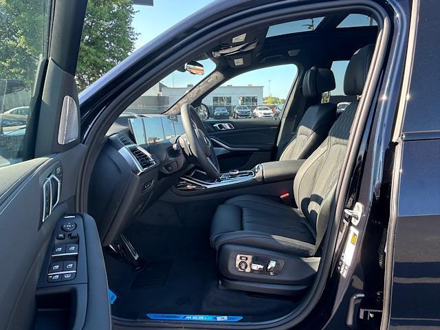 new 2026 BMW X7 car, priced at $125,825