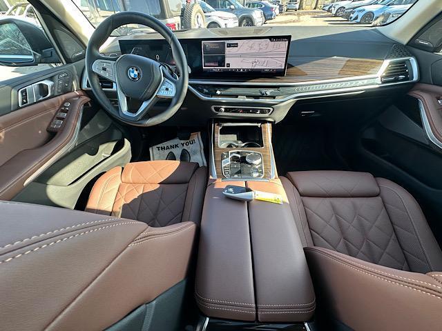 used 2024 BMW X7 car