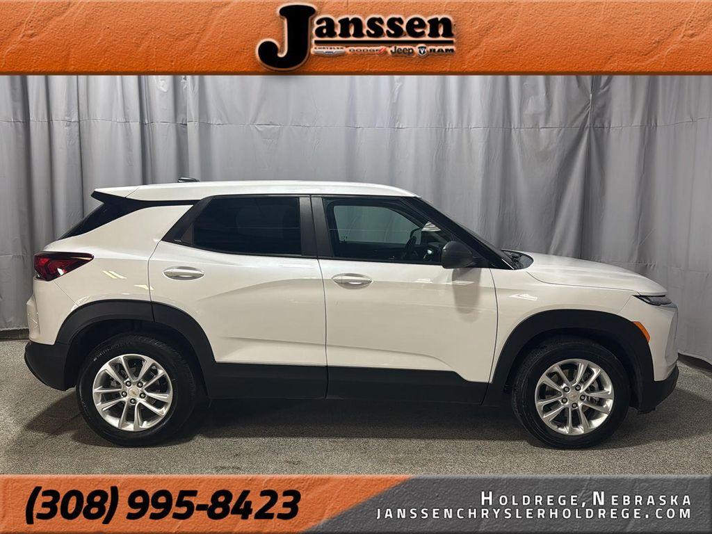 used 2024 Chevrolet TrailBlazer car, priced at $20,995