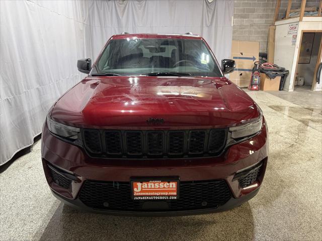 new 2025 Jeep Grand Cherokee car, priced at $51,960