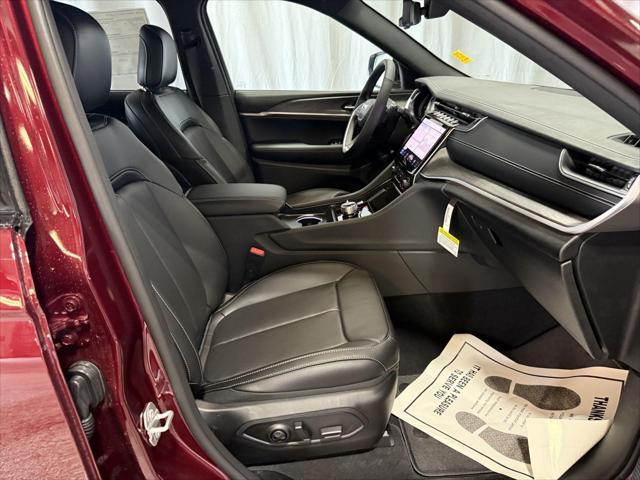 new 2025 Jeep Grand Cherokee car, priced at $51,960