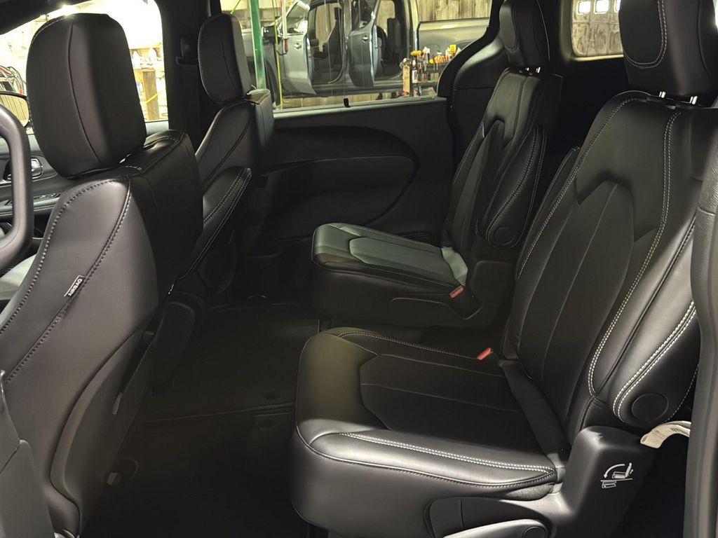 new 2025 Chrysler Pacifica car, priced at $42,745