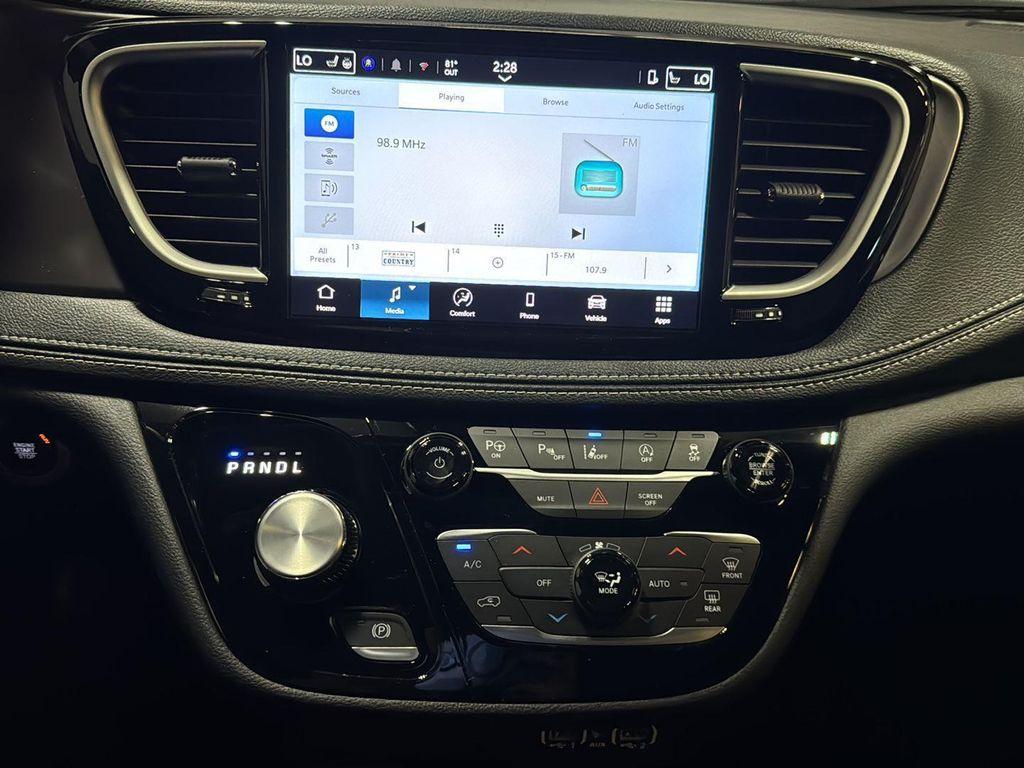 new 2025 Chrysler Pacifica car, priced at $42,745
