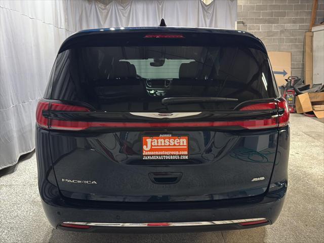 new 2025 Chrysler Pacifica car, priced at $46,248
