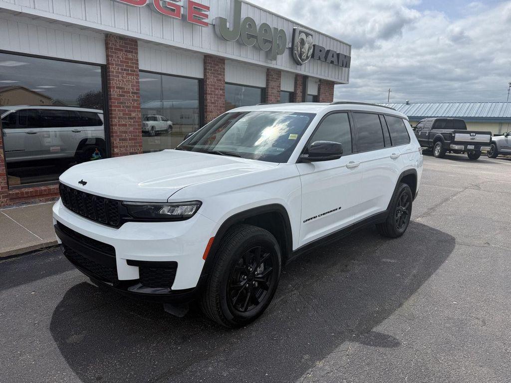 used 2024 Jeep Grand Cherokee L car, priced at $34,995