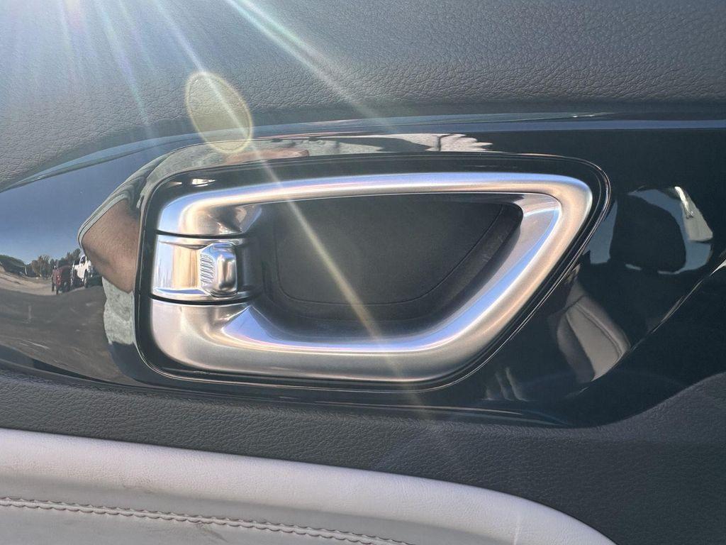 new 2026 Jeep Compass car, priced at $32,995