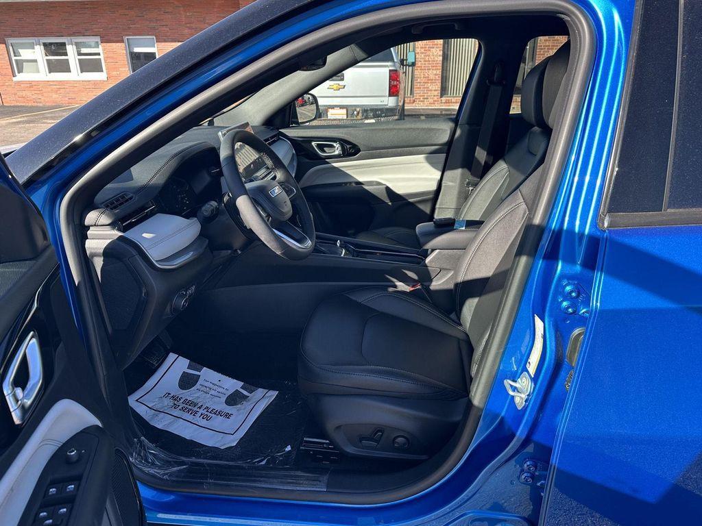 new 2026 Jeep Compass car, priced at $32,995