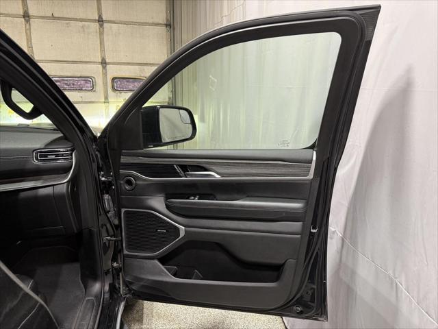 used 2024 Jeep Wagoneer car, priced at $55,995