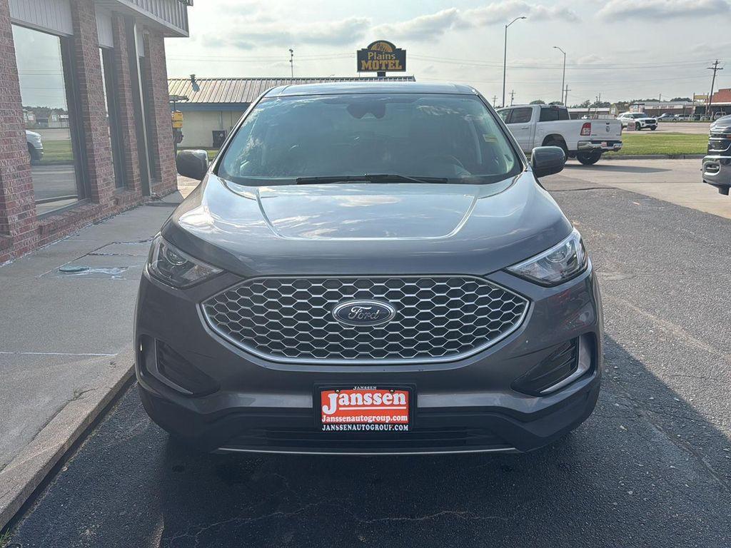 used 2024 Ford Edge car, priced at $26,995
