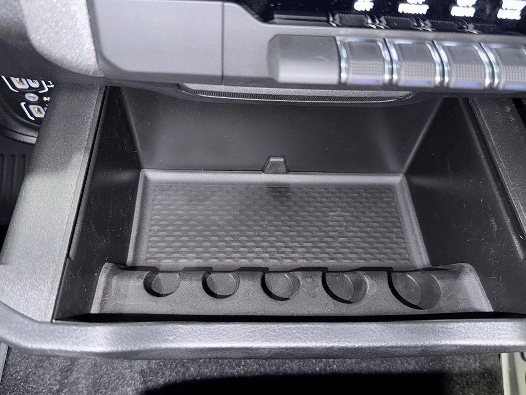 new 2025 Ram 1500 car, priced at $47,865