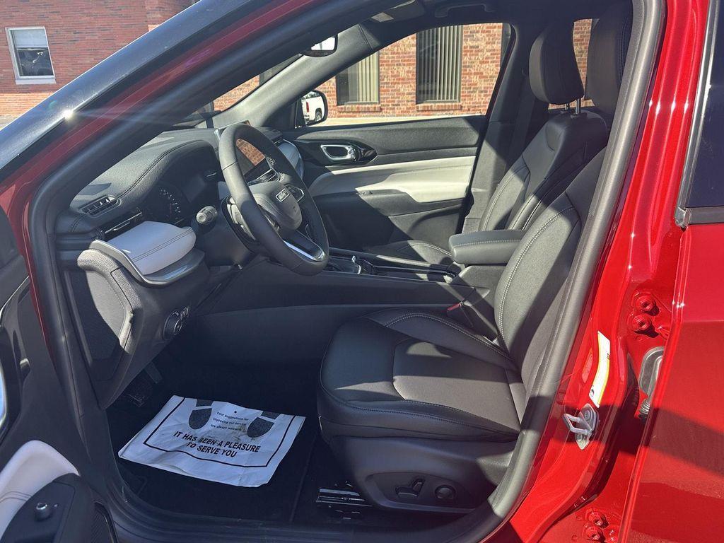 new 2026 Jeep Compass car, priced at $32,995