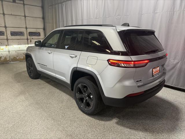 new 2025 Jeep Grand Cherokee car, priced at $51,682