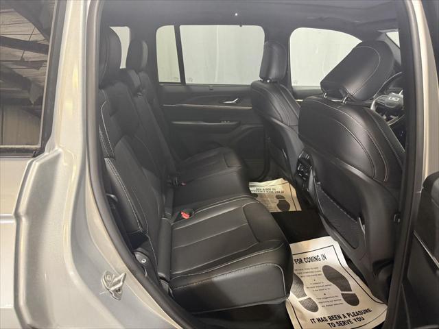 new 2025 Jeep Grand Cherokee car, priced at $51,682