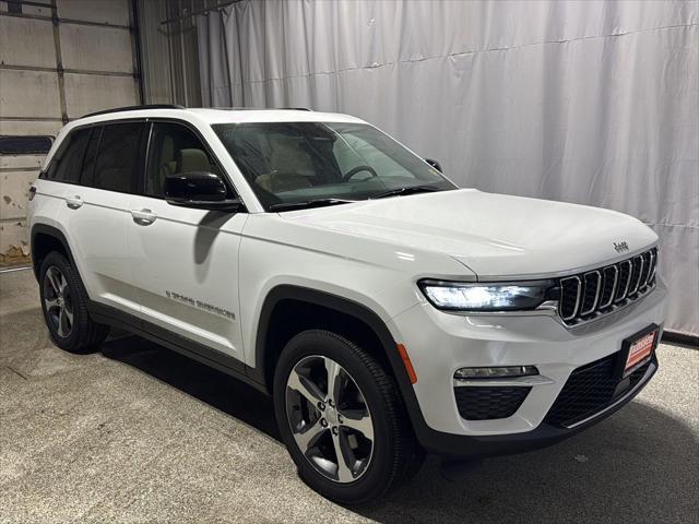new 2025 Jeep Grand Cherokee car, priced at $49,257