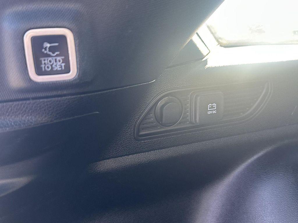 used 2024 Jeep Grand Cherokee car, priced at $29,995