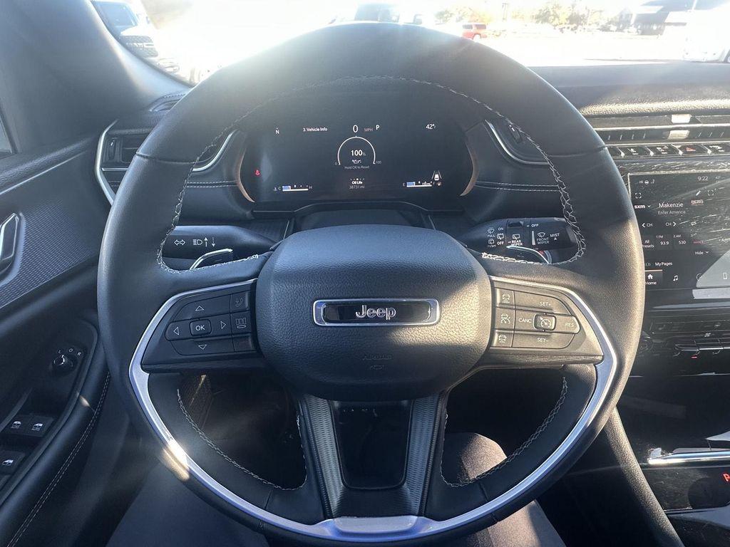 used 2024 Jeep Grand Cherokee car, priced at $29,995