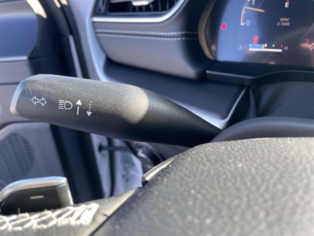 new 2025 Jeep Grand Cherokee car, priced at $41,745