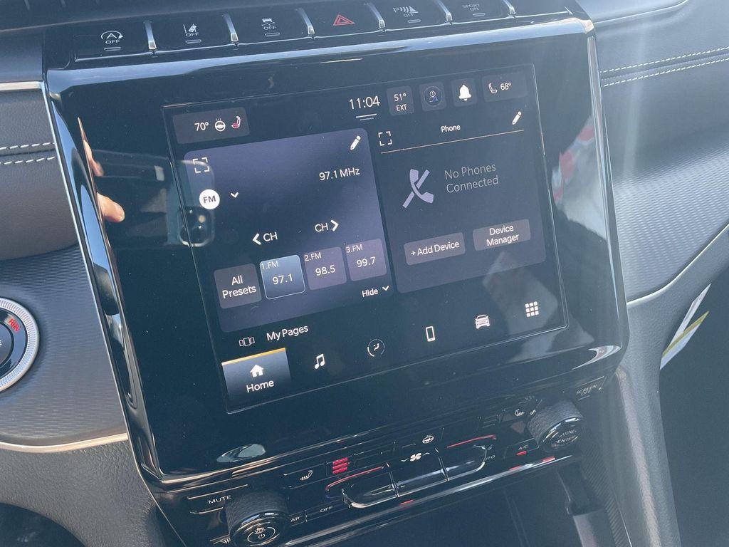 new 2025 Jeep Grand Cherokee car, priced at $41,745