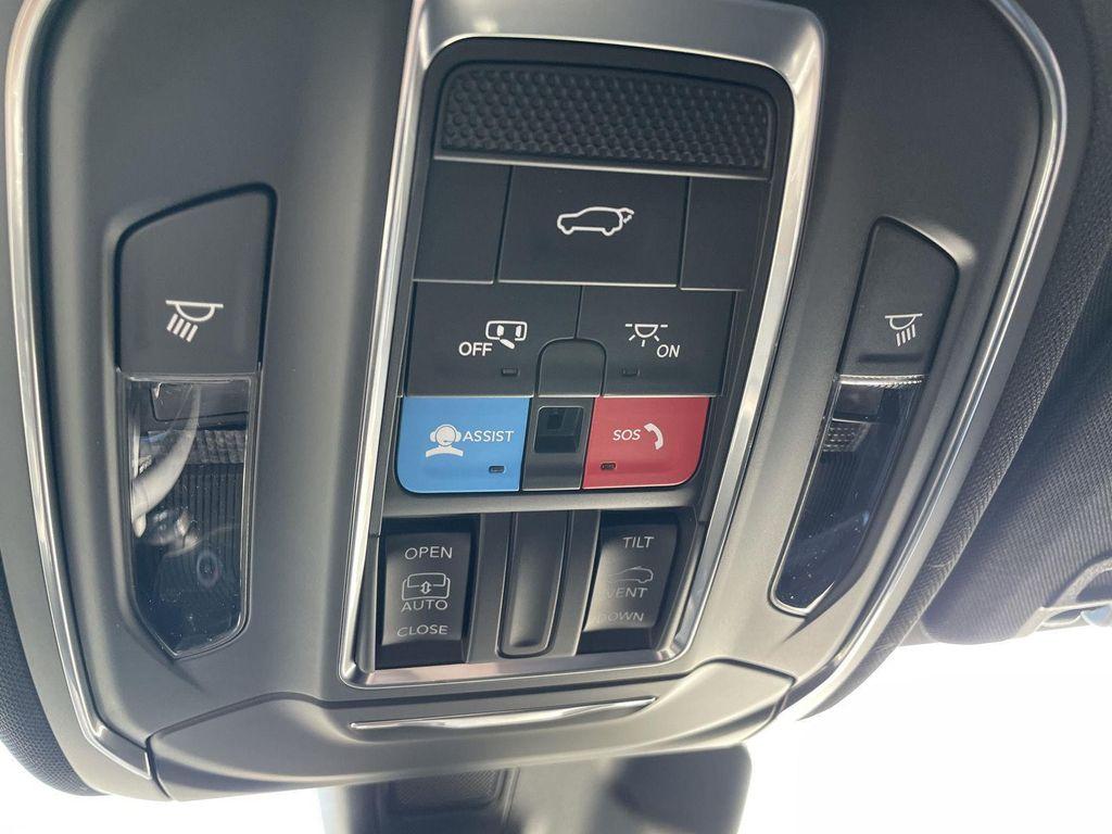 new 2025 Jeep Grand Cherokee car, priced at $41,745