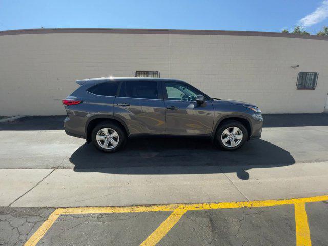 used 2023 Toyota Highlander car, priced at $34,724